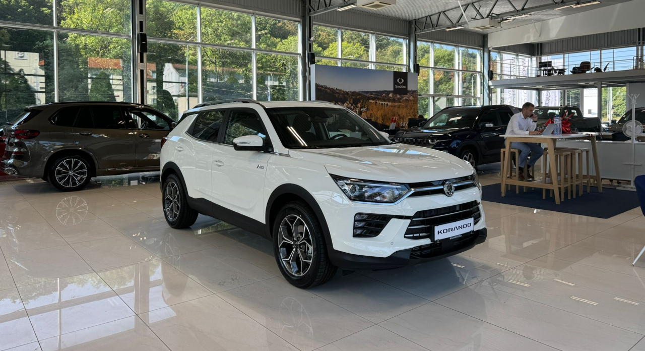 KGM Korando C313 MY24 STYLE+ SUV 1.5 e-XGi - 63265