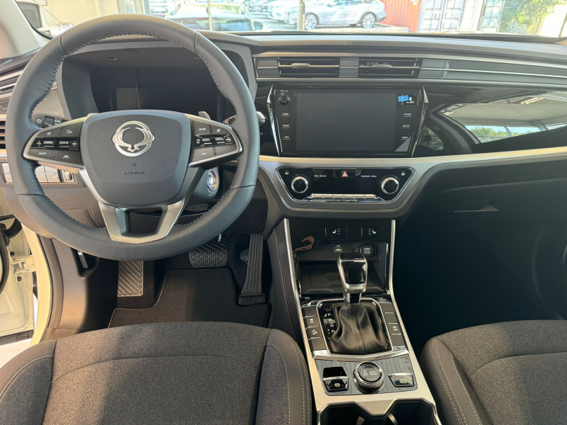 KGM Korando C313 MY24 STYLE+ SUV 1.5 e-XGi - 63265