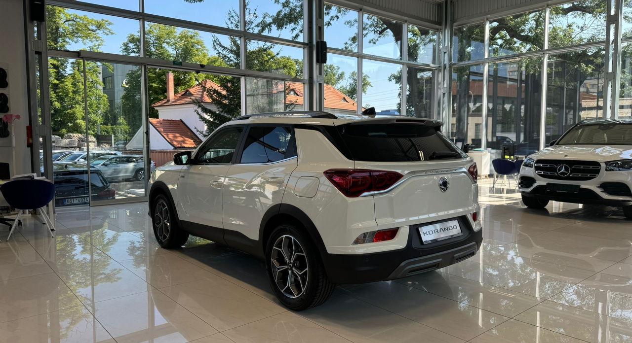 KGM Korando C313 MY24 STYLE+ SUV 1.5 e-XGi - 63265