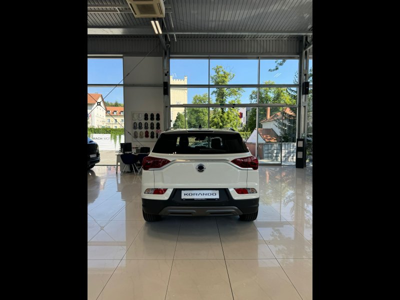 KGM Korando C313 MY24 STYLE+ SUV 1.5 e-XGi - 63777