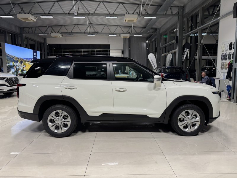 KGM Torres MY24 CLUB SUV 1.5 e-XGi 64526