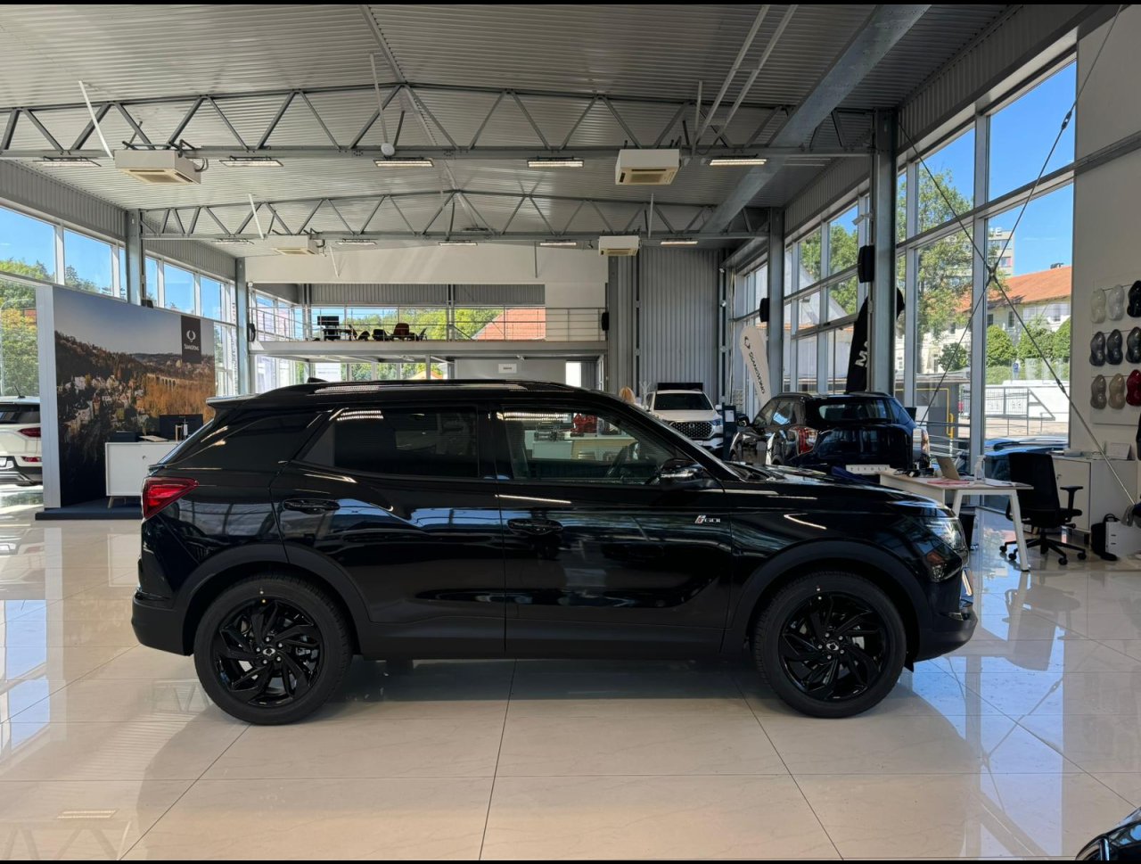 KGM Korando C313 MY25 STYLE+ SUV 1.5 e-XGi - 63786